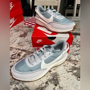 NIKE Waffle Debut Sneakers Light Pumice/Sail/Photon Dust Women’s 6 6.5 7